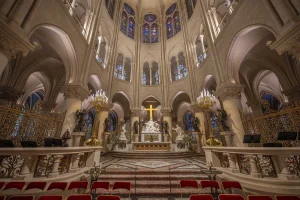 Nakon 30 godina u katedrali Notre Dame održano prvo vjenčanje