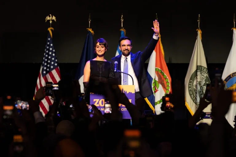 Steal the look: Rama Duwaji i crni outfit s izborne noći