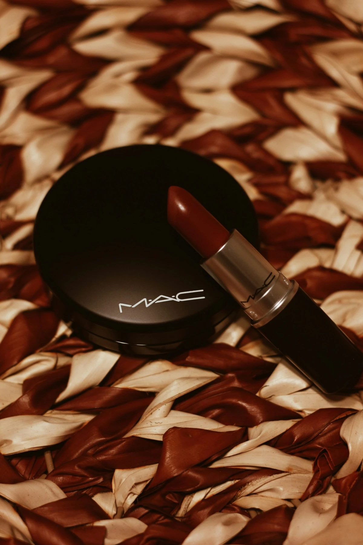 MAC Singles Day popusti koje ne želite propustiti!