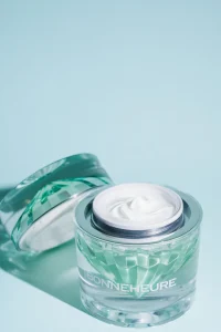 Pronašli smo kremu koja razbija mitove o kolagenu I ELLE 