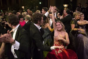 Ovih 5 djevojaka svi će gledati na Le Bal des Débutantes