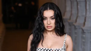 Charli XCX stiže na filmski ekran