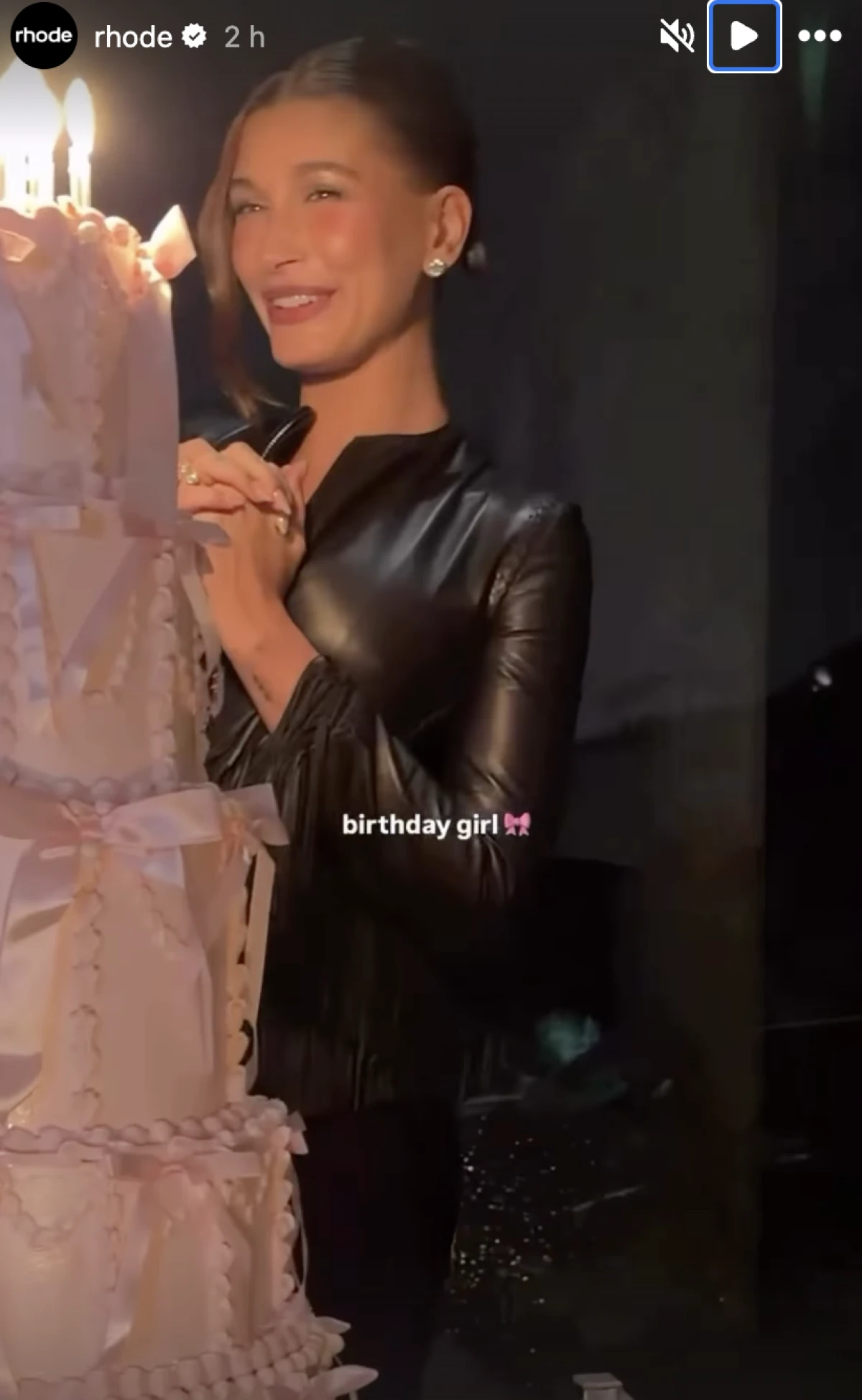 Hailey Bieber proslavila 29. rođendan u glamuroznom stilu i kombinacijama!