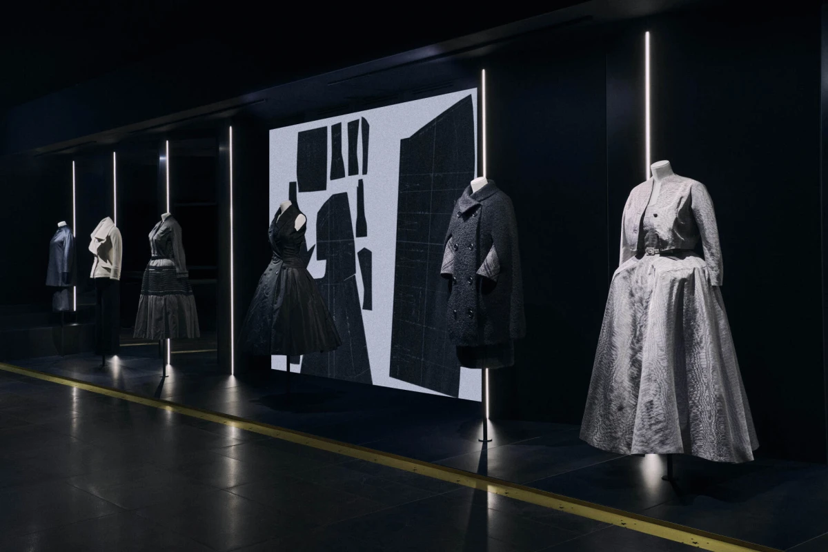 Zavirite u izložbu koja slavi rad Christiana Diora i Azzedinea Alaie