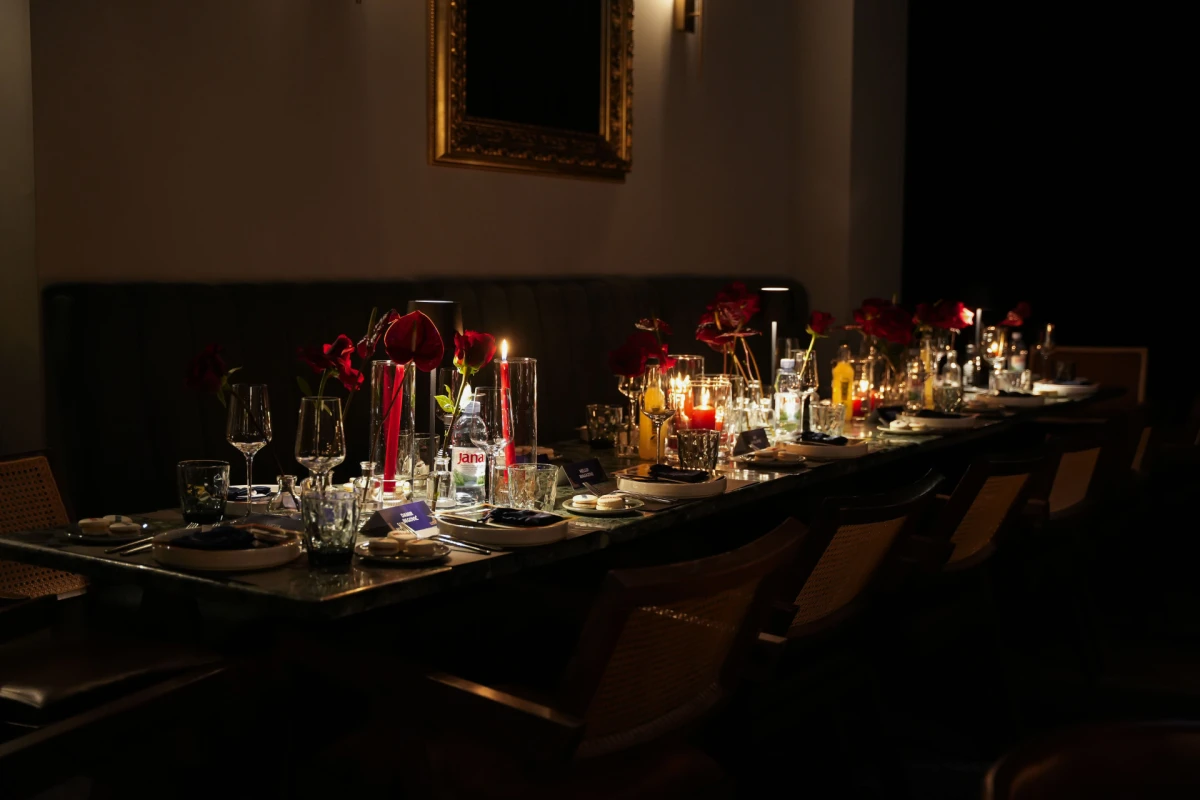 Čarobna blagdanska večera u Zagrebu okupila brojne poznate