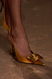 Mango ima savršeni duplić viralnih Saint Laurent cipela! | ELLE