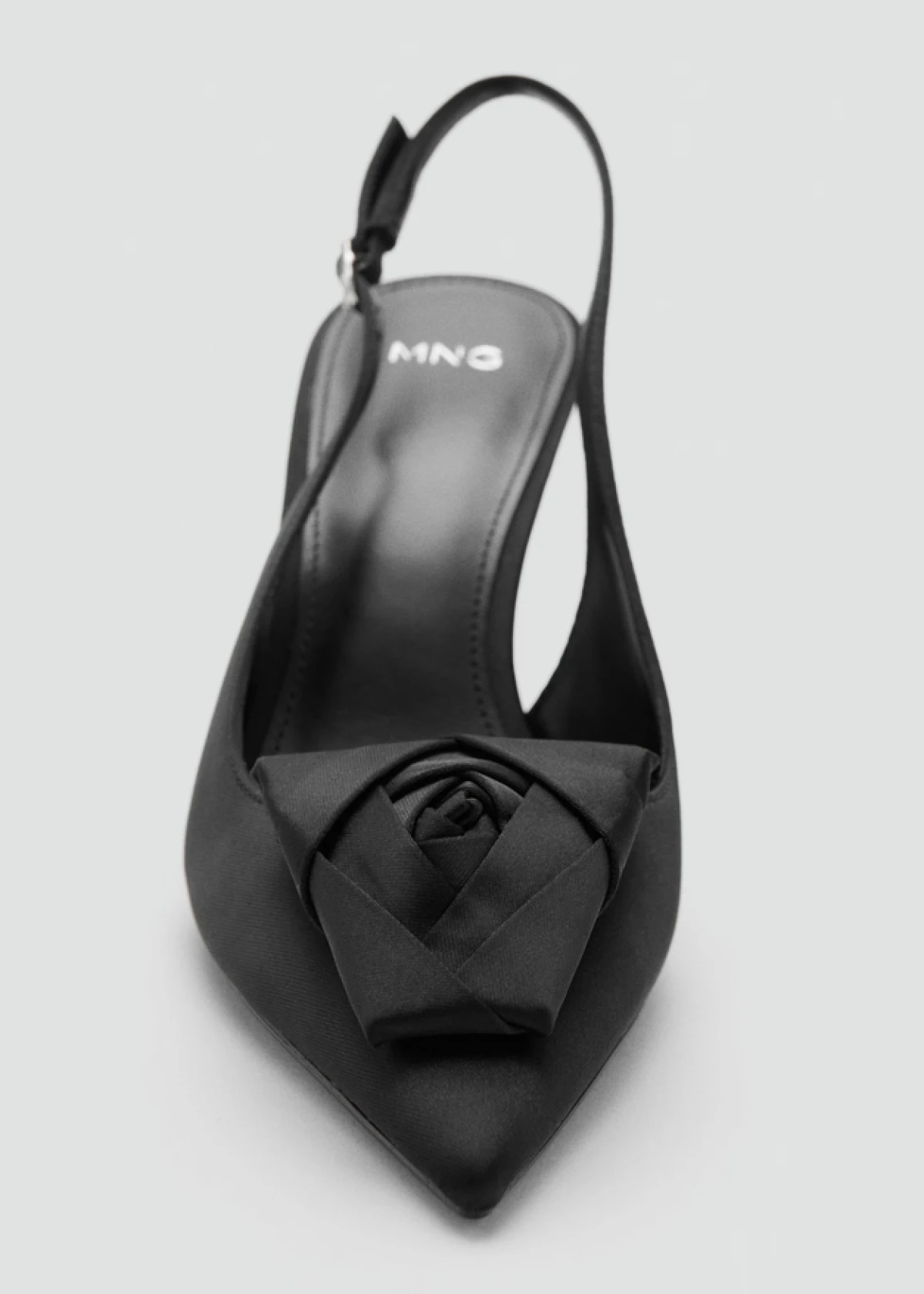 Mango ima savršen duplić ovih viralnih Saint Laurent cipela!