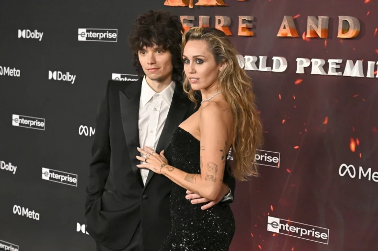 Miley Cyrus se zaručila! | ELLE