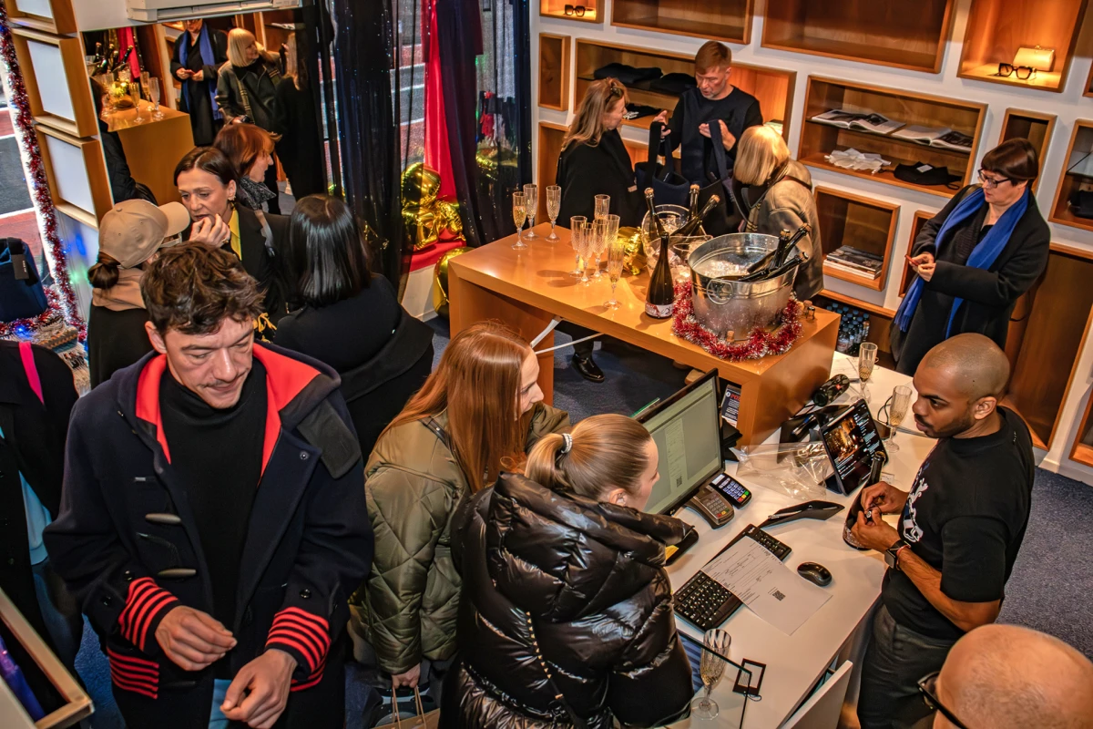 Joka Studio predstavio prve večernje haljine i torbu “Krug”