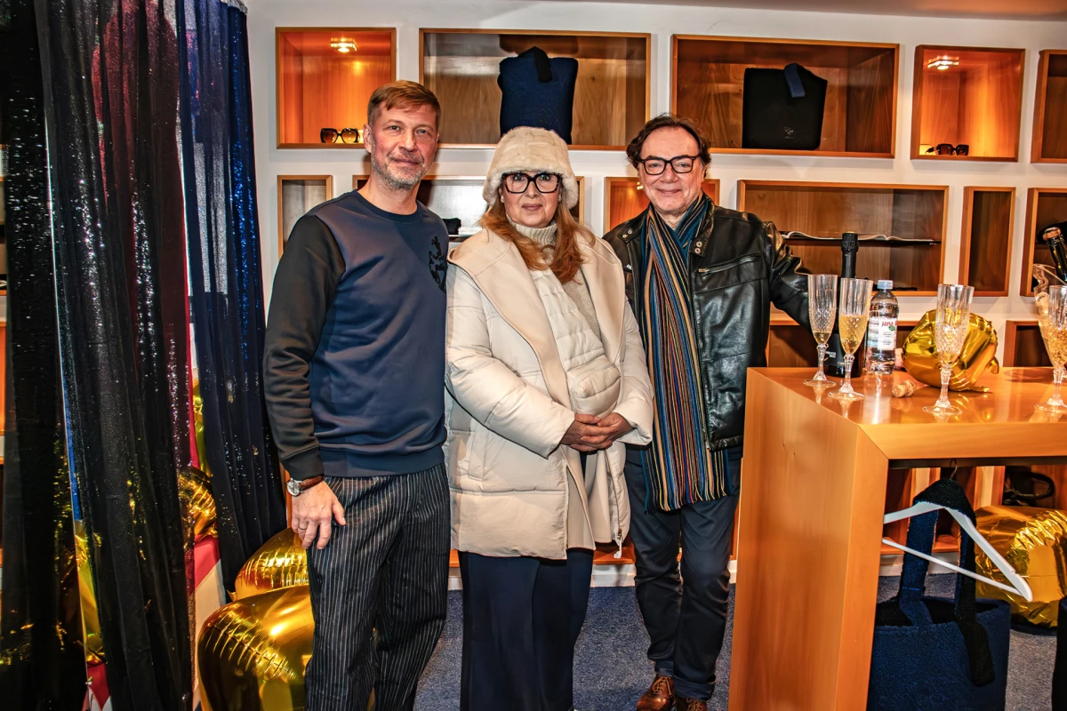 Joka Studio predstavio prve večernje haljine i torbu “Krug”