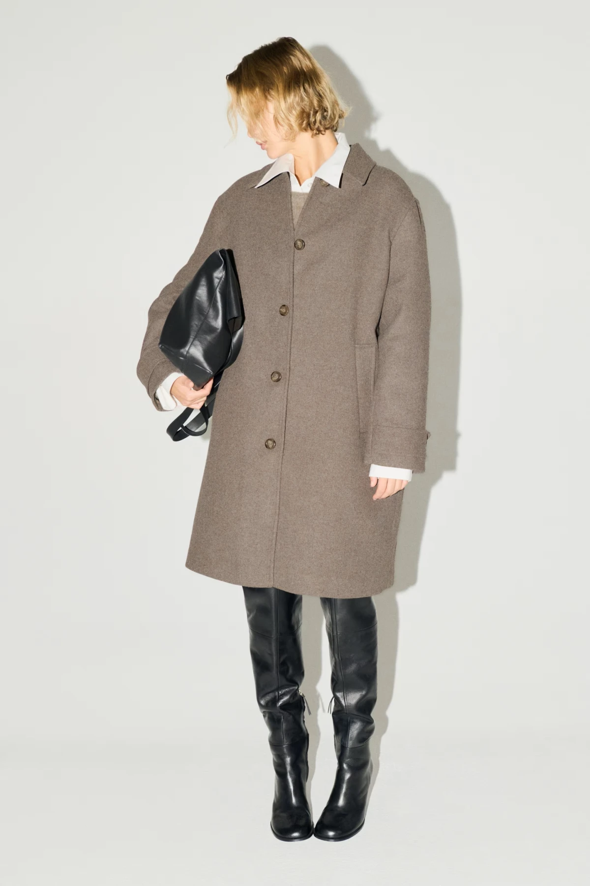 Komad koji se najviše isplati kupiti na zimskim sniženjima jest kaput, a ovo je naš izbor do 70 eura