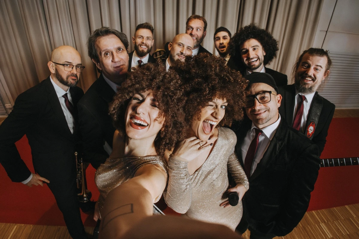 Electric Corn: Kada funk, stil i energija brišu granice pozornice