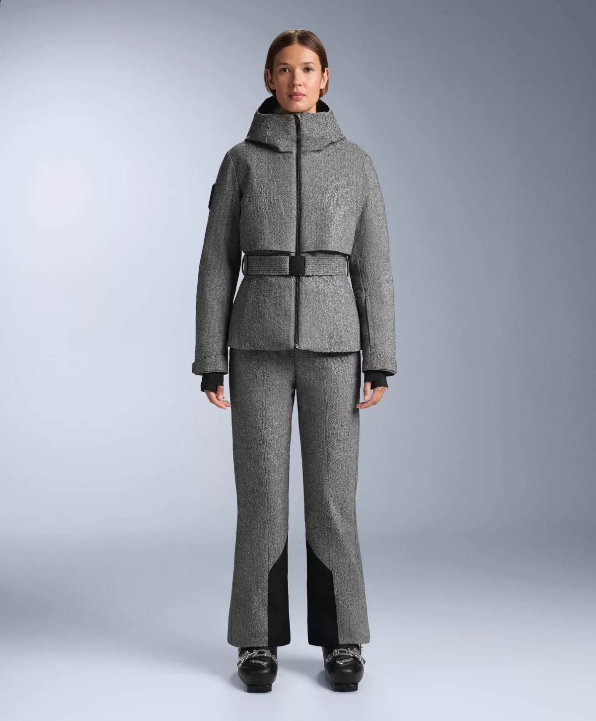 Sezona skijanja je u tijeku, a mi smo pronašli stylish skijaško odijelo za manje od 300 eura