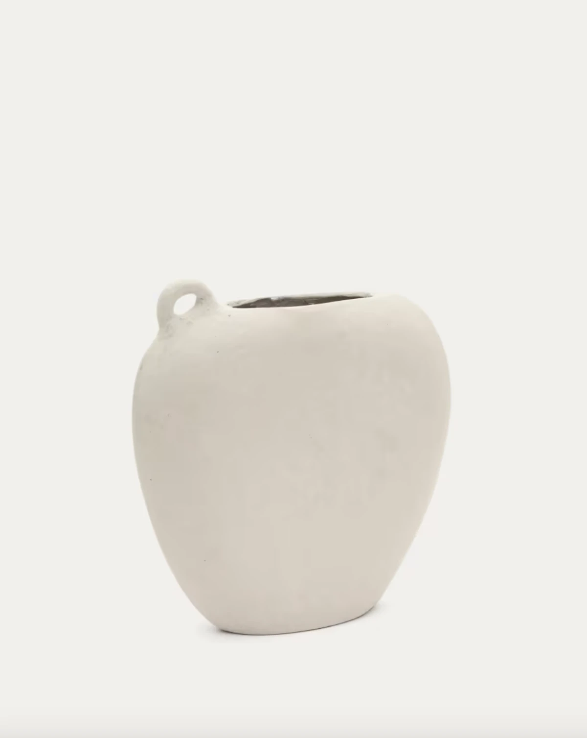 Osvježenje nakon blagdana: Ovo su komadi u nijansi Cloud Dancer koji se lako uklapaju u dom