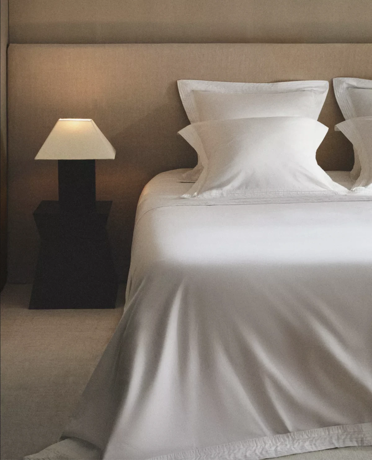 Osvježenje nakon blagdana: Ovo su komadi u nijansi Cloud Dancer koji se lako uklapaju u dom