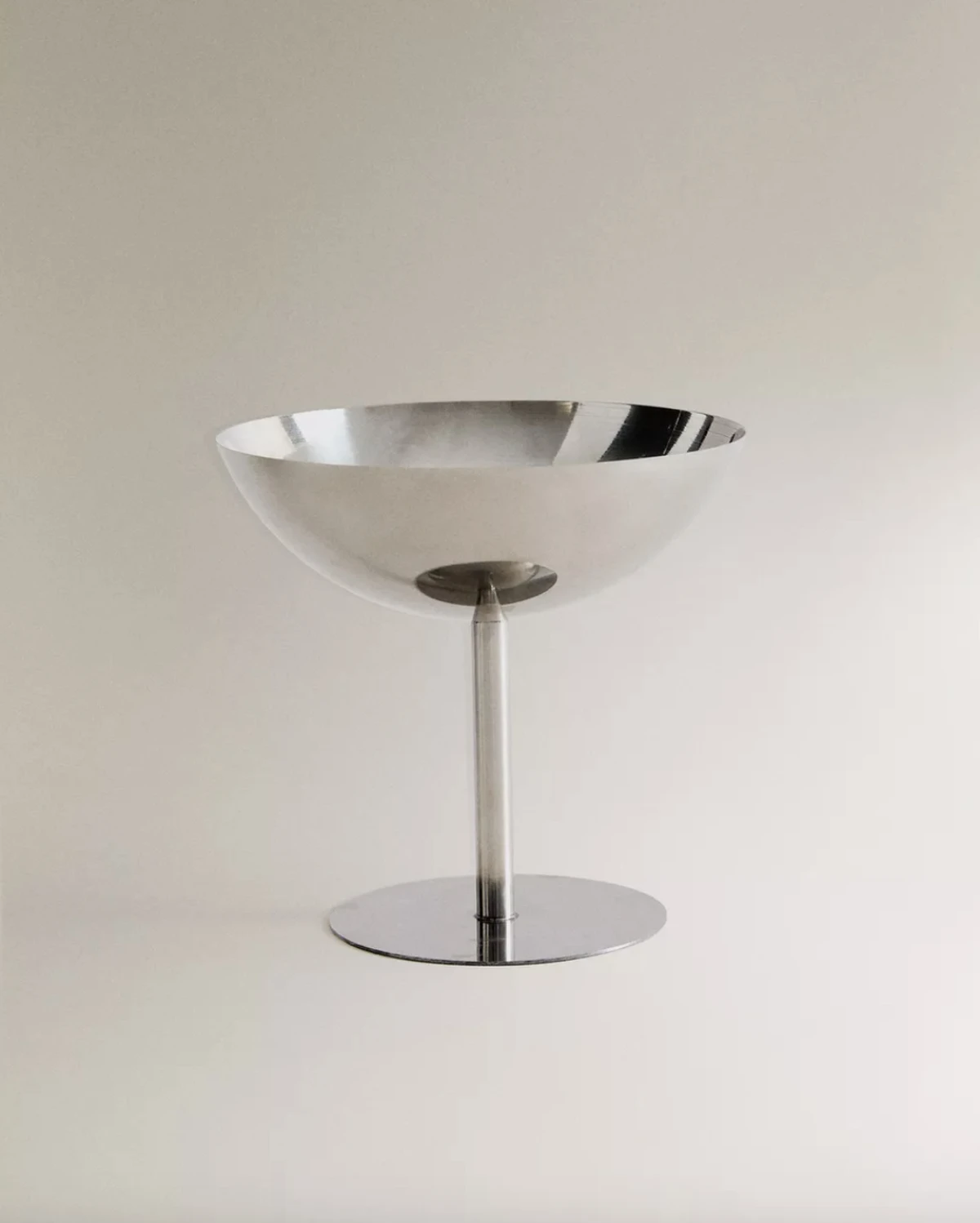 Zašto svi pričaju o metalnom posuđu iz Zara Homea? Ovo su najbolji komadi koji izgledaju skuplje nego što jesu