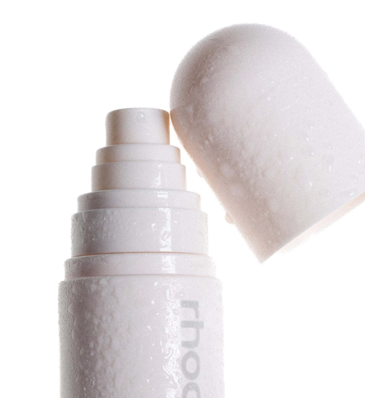 Pronašli smo savršeni sprej za lice koji koži daje prepoznatljivi Rhode sjaj