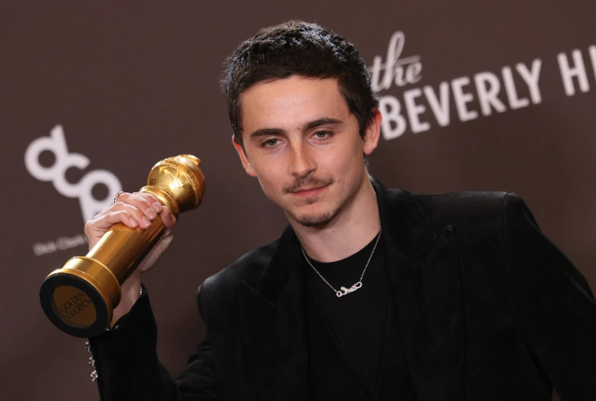 Kylie Jenner i Timothee Chalamet sad su i "Instagram official"