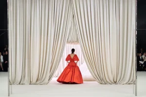 Brendu Giambattista Valli prijeti zatvaranje? | ELLE