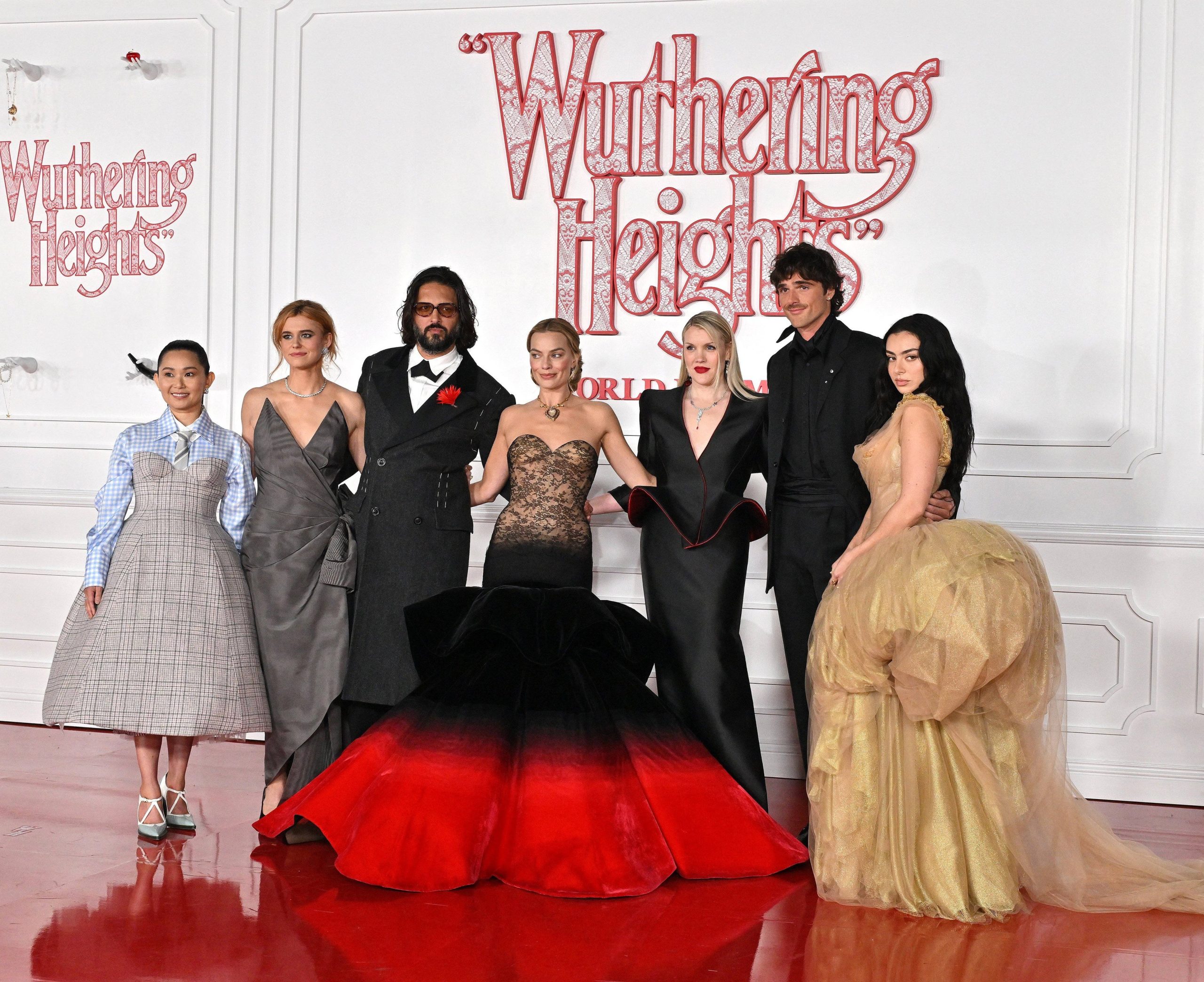 Svjetska premijera filma Orkanski visovi je bila modni spektakl