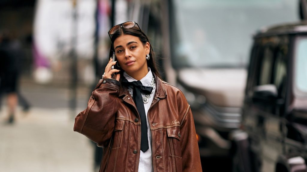 Zaboravite na klasičnu crnu, ovu boju kožne jakne obožavamo